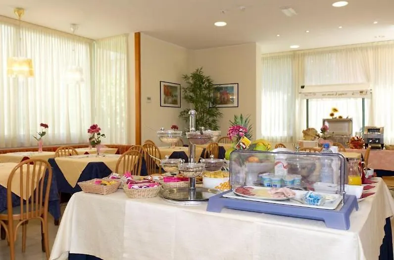 Hotel St Pierre Rimini 3*,