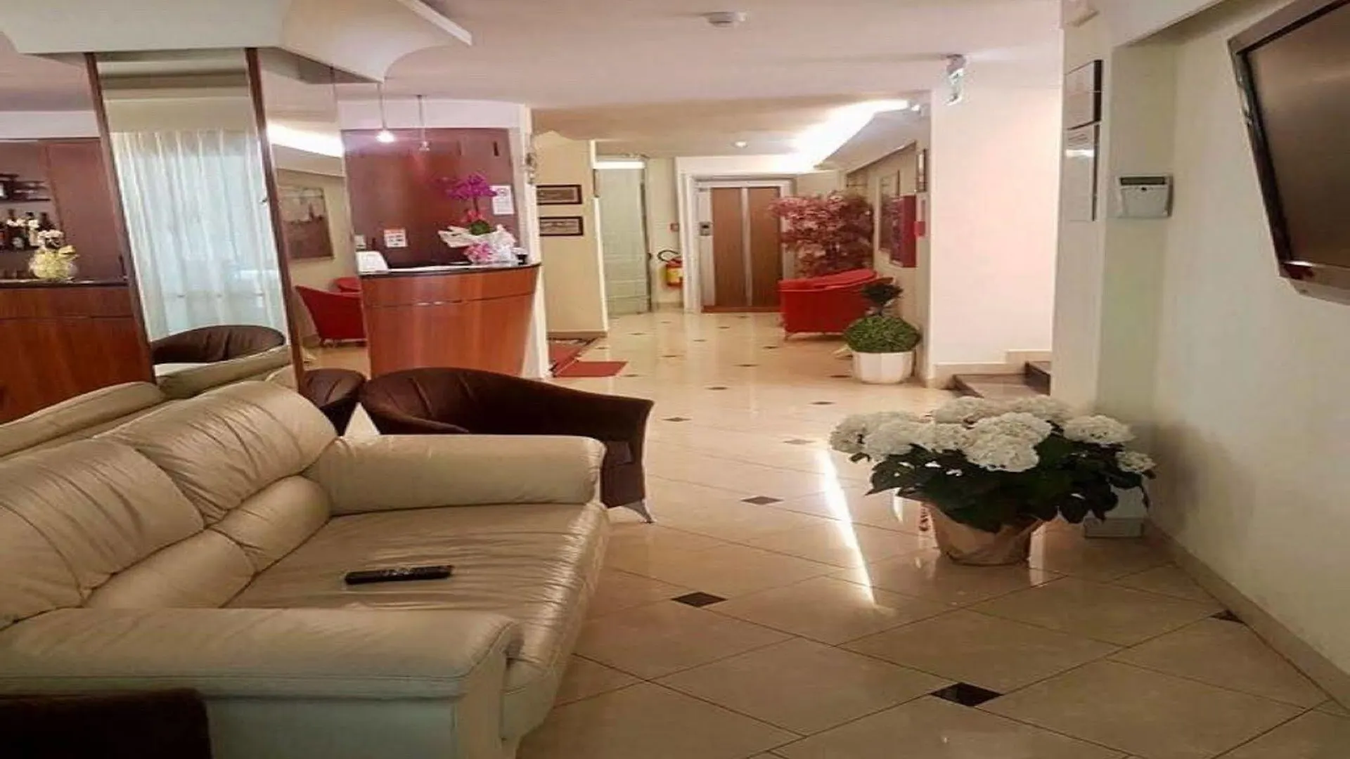 Hotel St Pierre Rímini